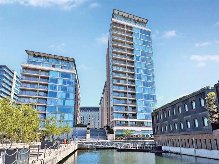 3 Bedroom Flat For Sale In Western Gateway, London, E16