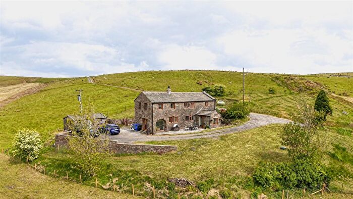 4 Bedroom Farmhouse For Sale In Dean, Bacup, OL13