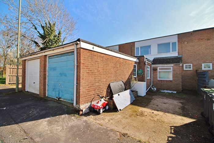 4 Bedroom Terraced House For Sale In Abbas Green, Warren Park, PO9