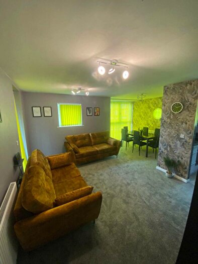 2 Bedroom Flat To Rent In Copper Place, Fallowfield, M14