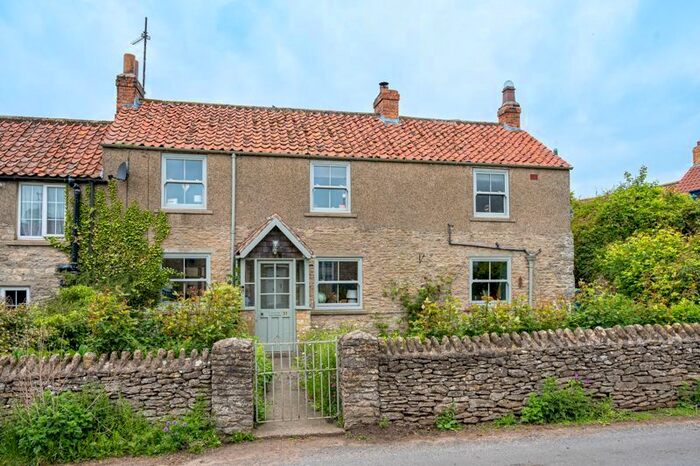 3 Bedroom Semi-Detached House For Sale In Hungate, Brompton-By-Sawdon, Scarborough, YO13