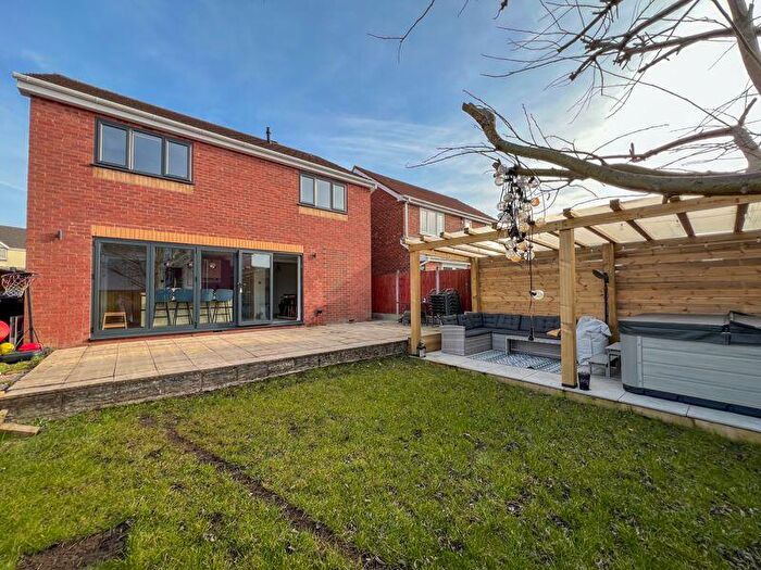4 Bedroom Detached House For Sale In Mulberry Way, Leek, ., ST13