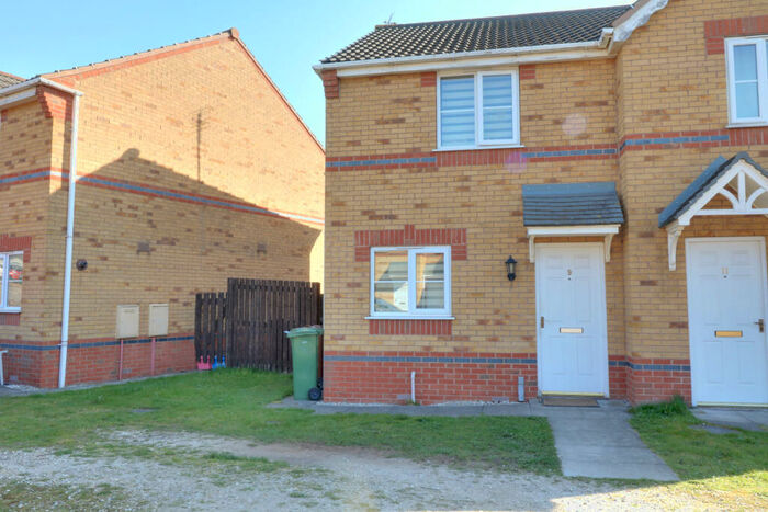 2 Bedroom Semi-Detached House To Rent In Granville Road, Scunthorpe, North Lincolnshire, DN15
