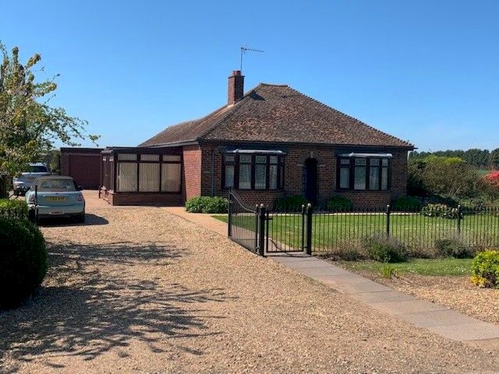 2 Bedroom Bungalow To Rent In White Cross, Sutton St. James, Spalding, PE12