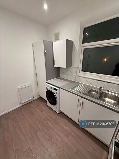 2 Bedroom Flat To Rent In Avonmouth Road, Bristol, BS11