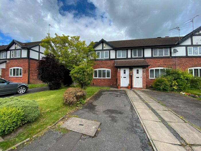 2 Bedroom Mews To Rent In Stirrup Gate, Worsley, M28