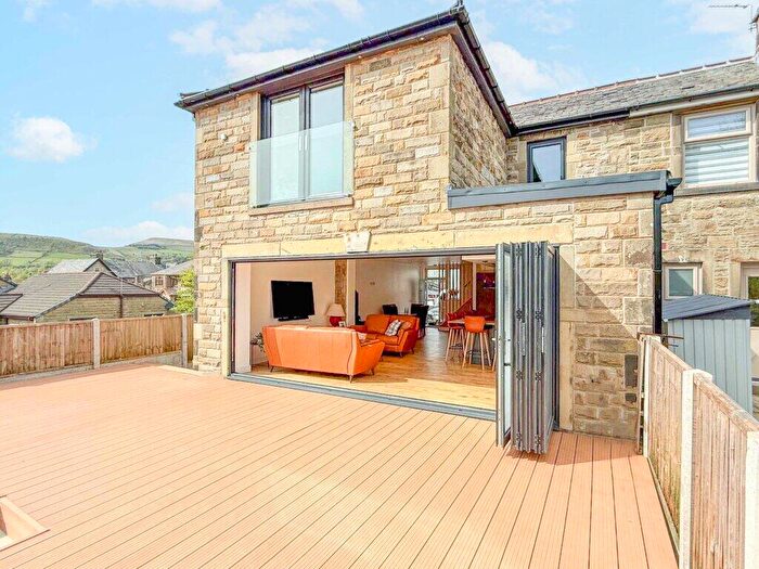 3 Bedroom Semi-Detached House For Sale In Grange Road, Rawtenstall, Rossendale, BB4