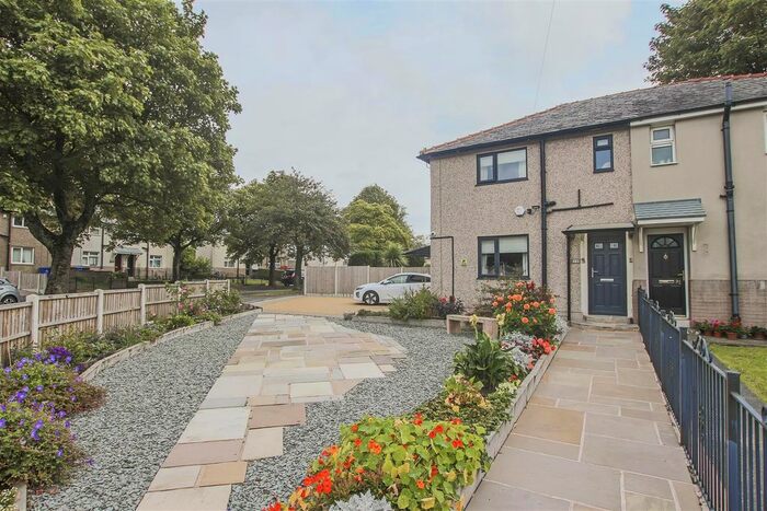 3 Bedroom Semi-Detached House To Rent In Harold Avenue, Burnley, BB11