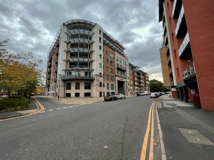 2 Bedroom Flat To Rent In City South, City Road East, Manchester, M15