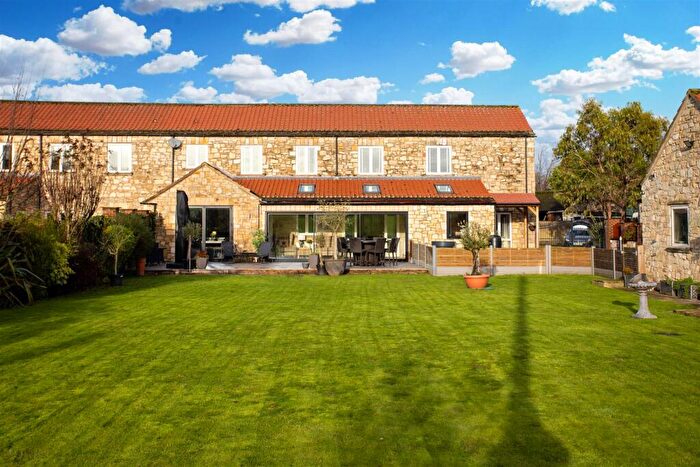 4 Bedroom Barn Conversion For Sale In Newthorpe, South Milford, Leeds, LS25
