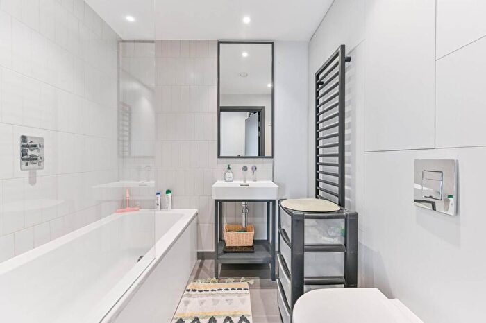 1 Bedroom Flat For Sale In High Street, Croydon, CR0