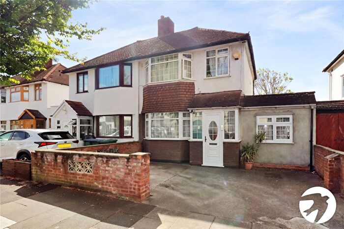 4 Bedroom Semi Detached House For Sale In Bracondale Road, Abbey Wood, London, SE2