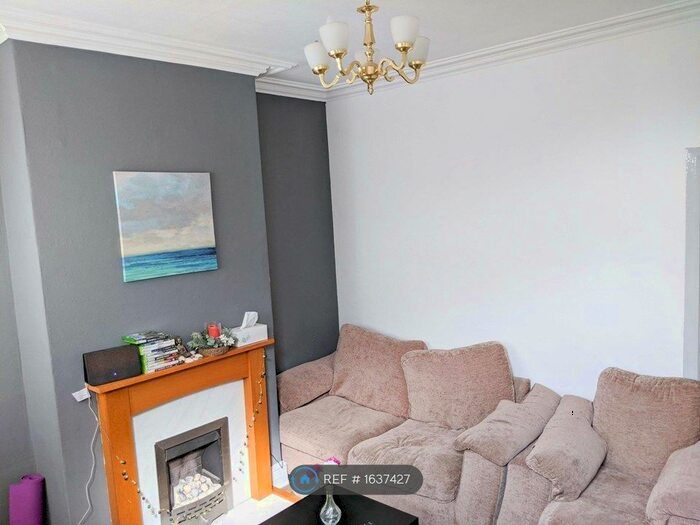 2 Bedroom Terraced House To Rent In Albany Road, Stoke-On-Trent, ST4