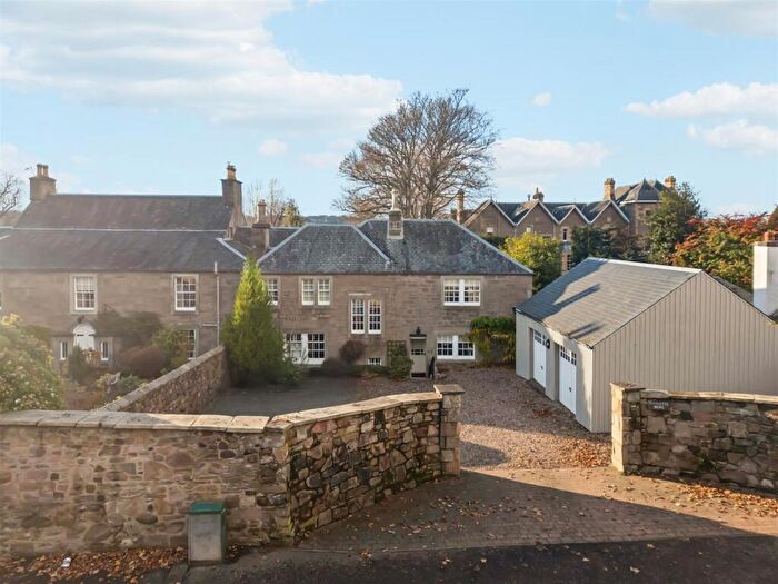 4 Bedroom Semi Detached House For Sale In Tayfletts Mews, Isla Road, Perth, PH2