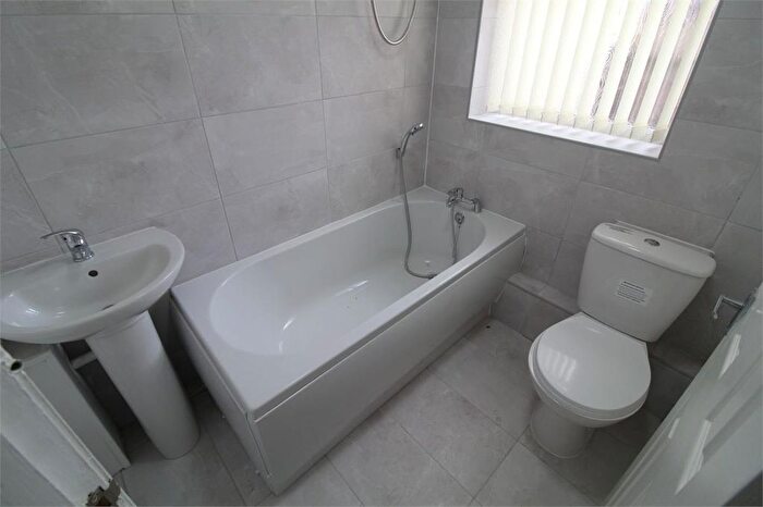 2 Bedroom Property To Rent In Goswell Street, Liverpool, L15