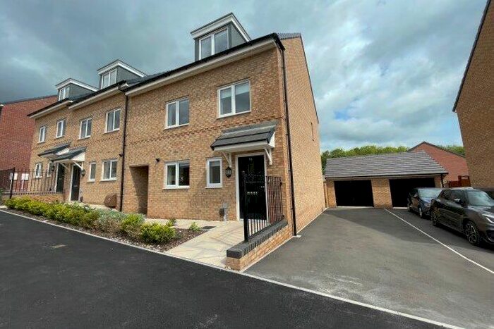 3 Bedroom Property To Rent In Harviston Avenue, Nottingham, NG4