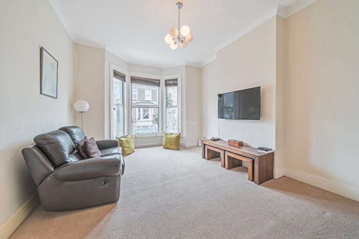 4 Bedroom Terraced House For Sale In Eustace Road, London, SW6