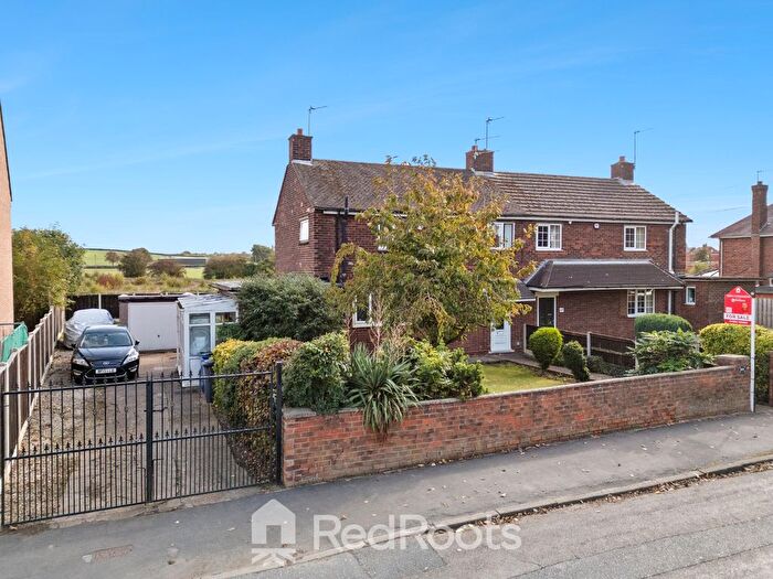 3 Bedroom Semi-Detached House For Sale In Carcroft, Doncaster, South Yorkshire, DN6