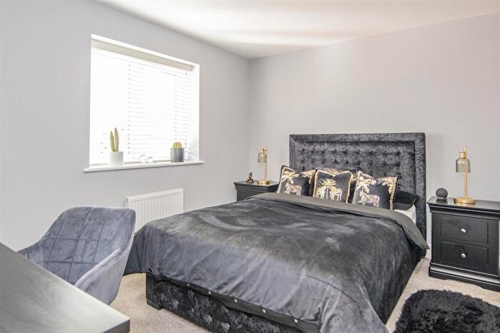4 Bedroom Detached House For Sale In The Avenue, Corby, NN17