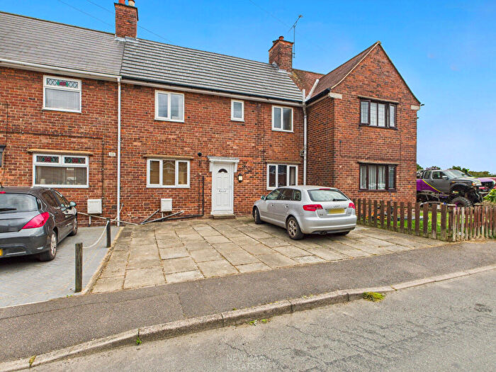 3 Bedroom Terraced House For Sale In St. Leonards Place, Shirland, DE55