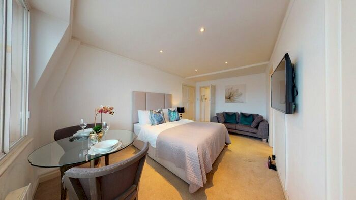 Studio To Rent In Hill Street, Mayfair, W1J