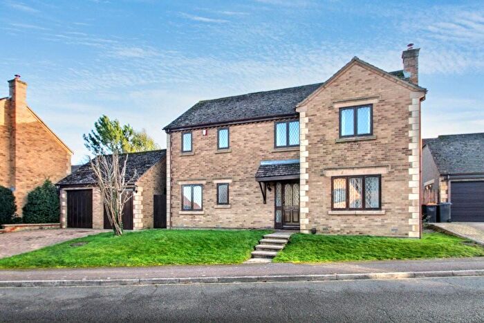 4 Bedroom Detached House To Rent In Quenby Way, MK43