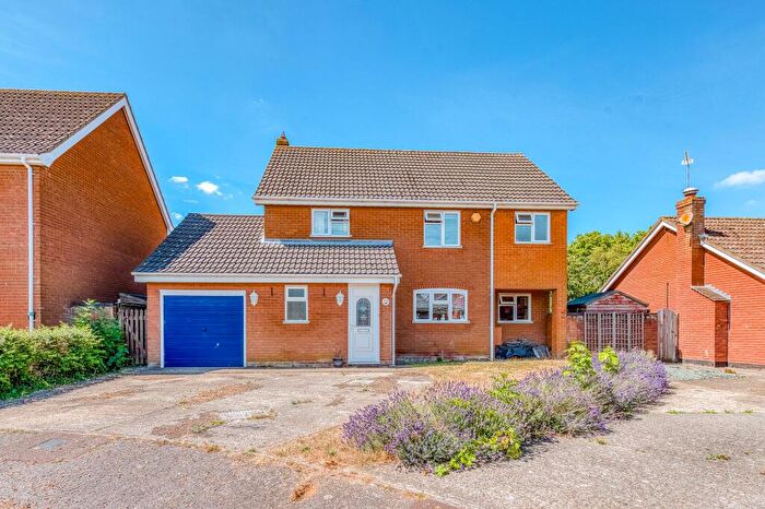 4 Bedroom Detached House For Sale In Primrose Close, Attleborough, NR17