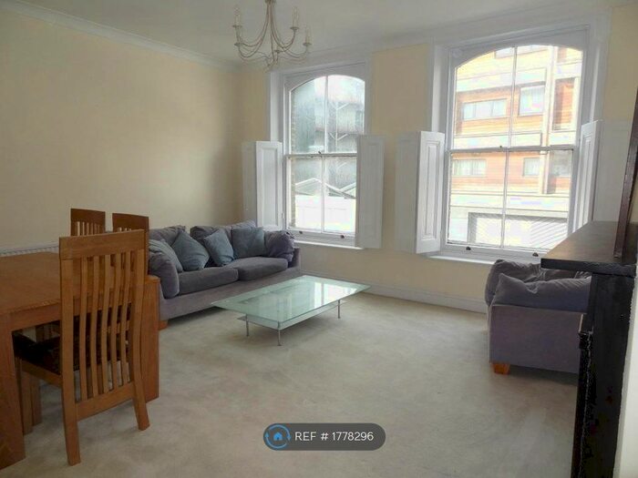 3 Bedroom Flat To Rent In Essex Road, London, N1