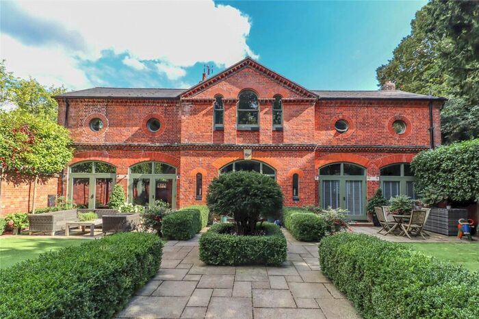 4 Bedroom Link Detached House For Sale In Newbury Hill, Penton Mewsey, Andover, Hampshire, SP11