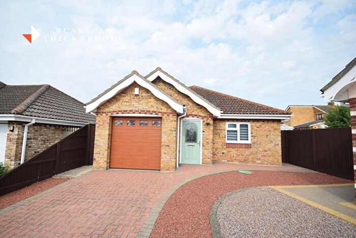 2 Bedroom Detached Bungalow For Sale In Highlands Grove, Clacton-on-sea, CO15