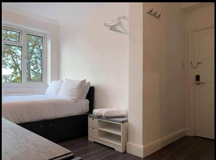 Studio To Rent In Forty Lane, Wembley, Greater London (Studio V), HA9