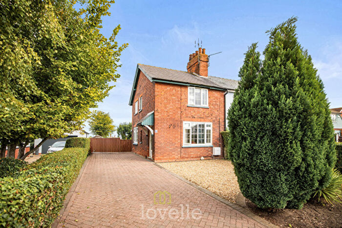 3 Bedroom Semi-Detached House For Sale In North Sea Lane, Cleethorpes, DN35