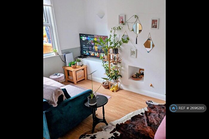 2 Bedroom Terraced House To Rent In Arley Terrace, Leeds, LS12