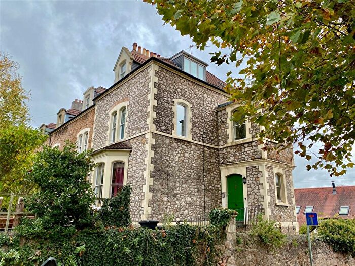 2 Bedroom Apartment For Sale In Elliston Road, Redland, Bristol, BS6