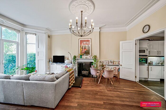 2 Bedroom Flat To Rent In Compayne Gardens, London, NW6