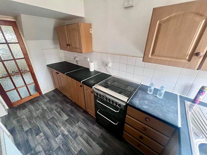 3 Bedroom House To Rent In Flaxley Road, Birmingham, B33