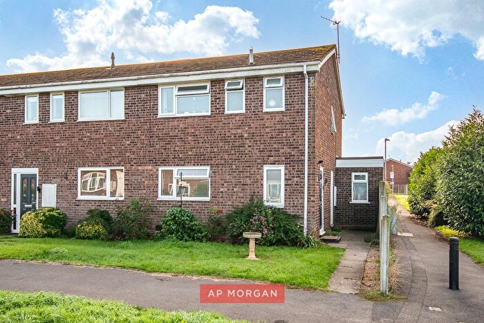 4 Bedroom End Terrace House For Sale In Buckfast Close, Bromsgrove, Worcestershire, B61