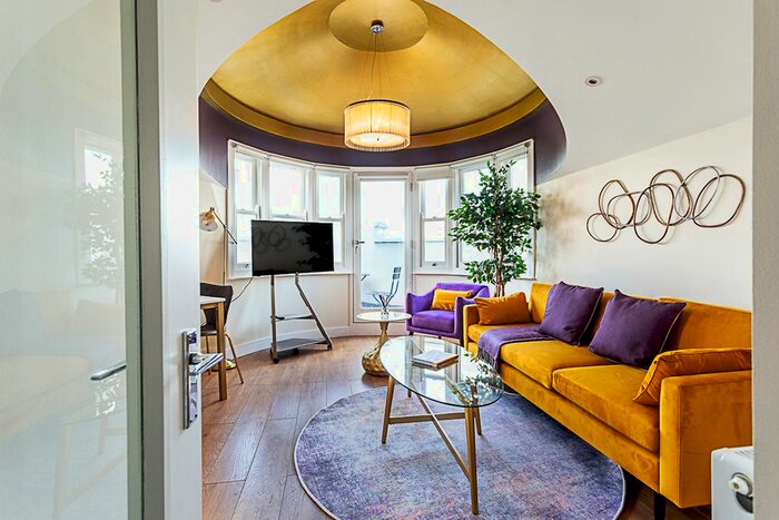 2 Bedroom Flat To Rent In Church Road, London, SE19