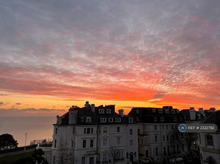 2 Bedroom Flat To Rent In Testwood Court, Folkestone, CT20