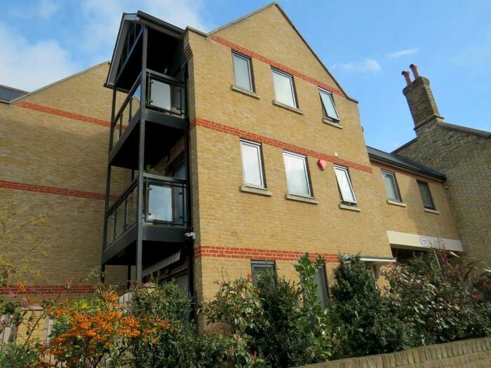 2 Bedroom Apartment To Rent In Conrads Yard, Hertford, SG14
