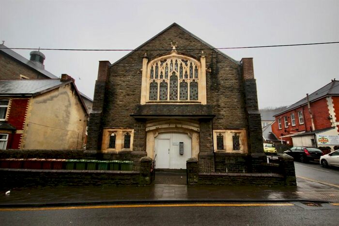 2 Bedroom Flat To Rent In Flat C, Zion House, High Street, Newbridge, Newport, NP11