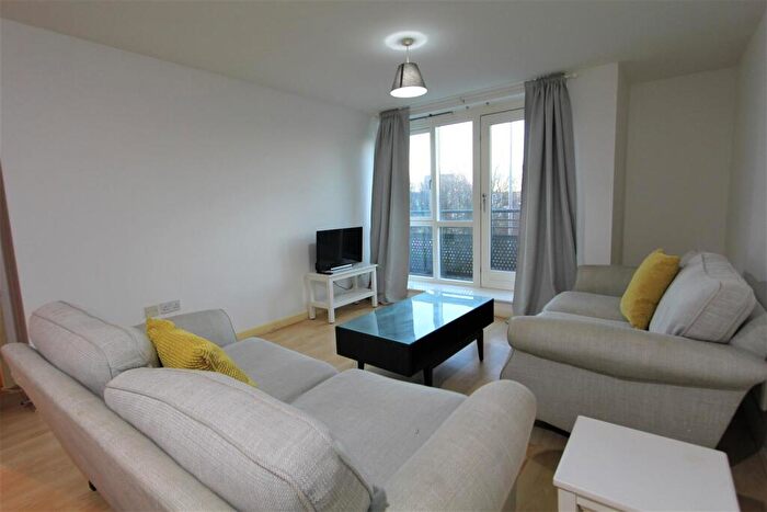 2 Bedroom Flat For Sale In Aspect, Elmwood Lane, LS2