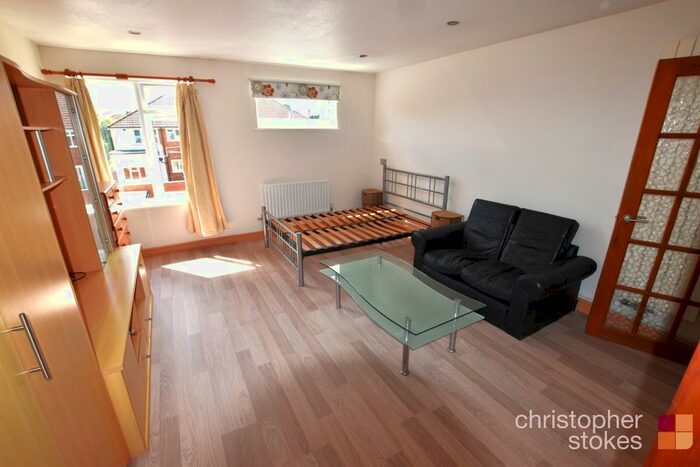 1 Bedroom Studio To Rent In Rowley Gardens, Cheshunt, EN8