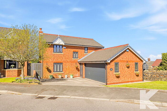 4 Bedroom Detached House For Sale In Buttercup Drive, Moorside, OL4