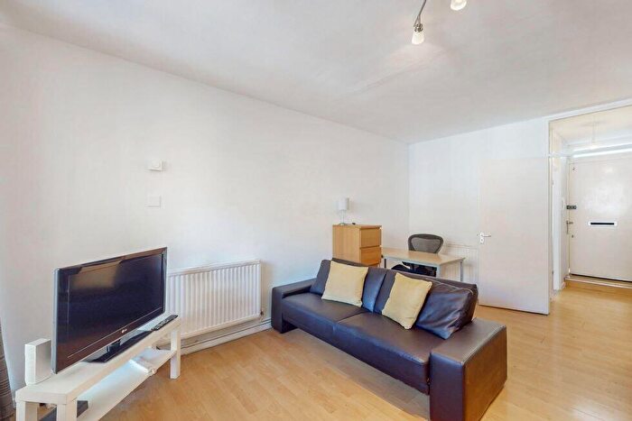 Flat To Rent In Albany Street, Regents Park, NW1
