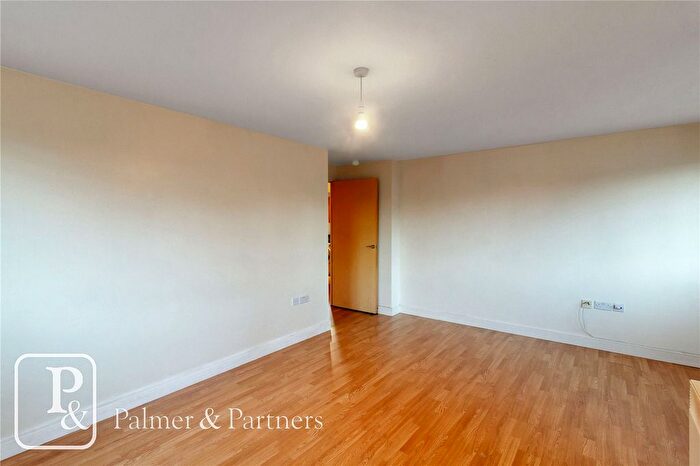 2 Bedroom Flat For Sale In Propelair Way, Colchester, Essex, CO4