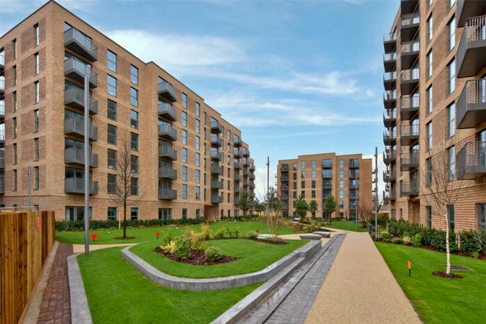 1 Bedroom Apartment To Rent In Darjeeling House, Memorial Avenue, Slough, SL1