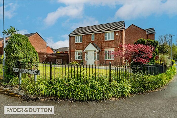 3 Bedroom Detached House For Sale In Aspenwood Drive, Blackley, Manchester, M9