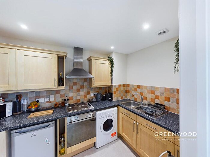 2 Bedroom Apartment For Sale In Hardie's Point, Colchester, Essex, CO2