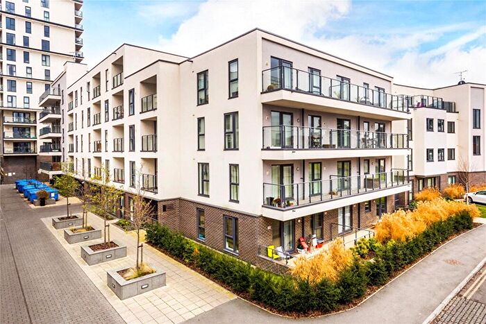 2 Bedroom Flat For Sale In Bradfield House, Bradfield Close, Woking, Surrey, GU22